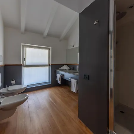 La Barchessa Loft & Rooms - Free Parking Trento Exterior photo