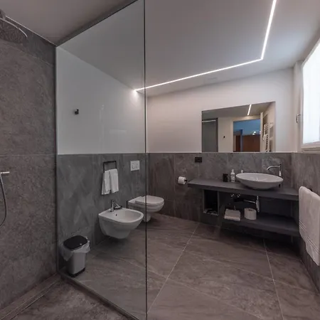 La Barchessa Loft & Rooms - Free Parking Trento Exterior photo