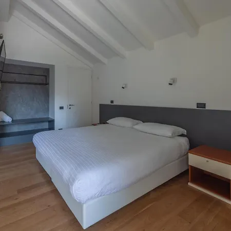 La Barchessa Loft & Rooms - Free Parking Trento Exterior photo